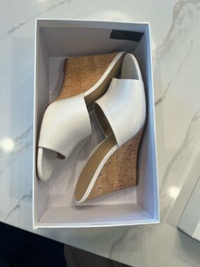 Veronica Beard White Wedge Slides